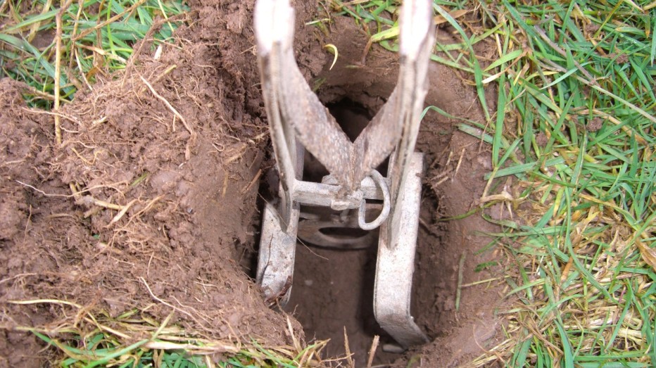 thumbnail image 2 of YARDDOG Mole Trap – Automatic Snap Trap, Safe For Pets, Outdoor Lawn Use 2 of 4